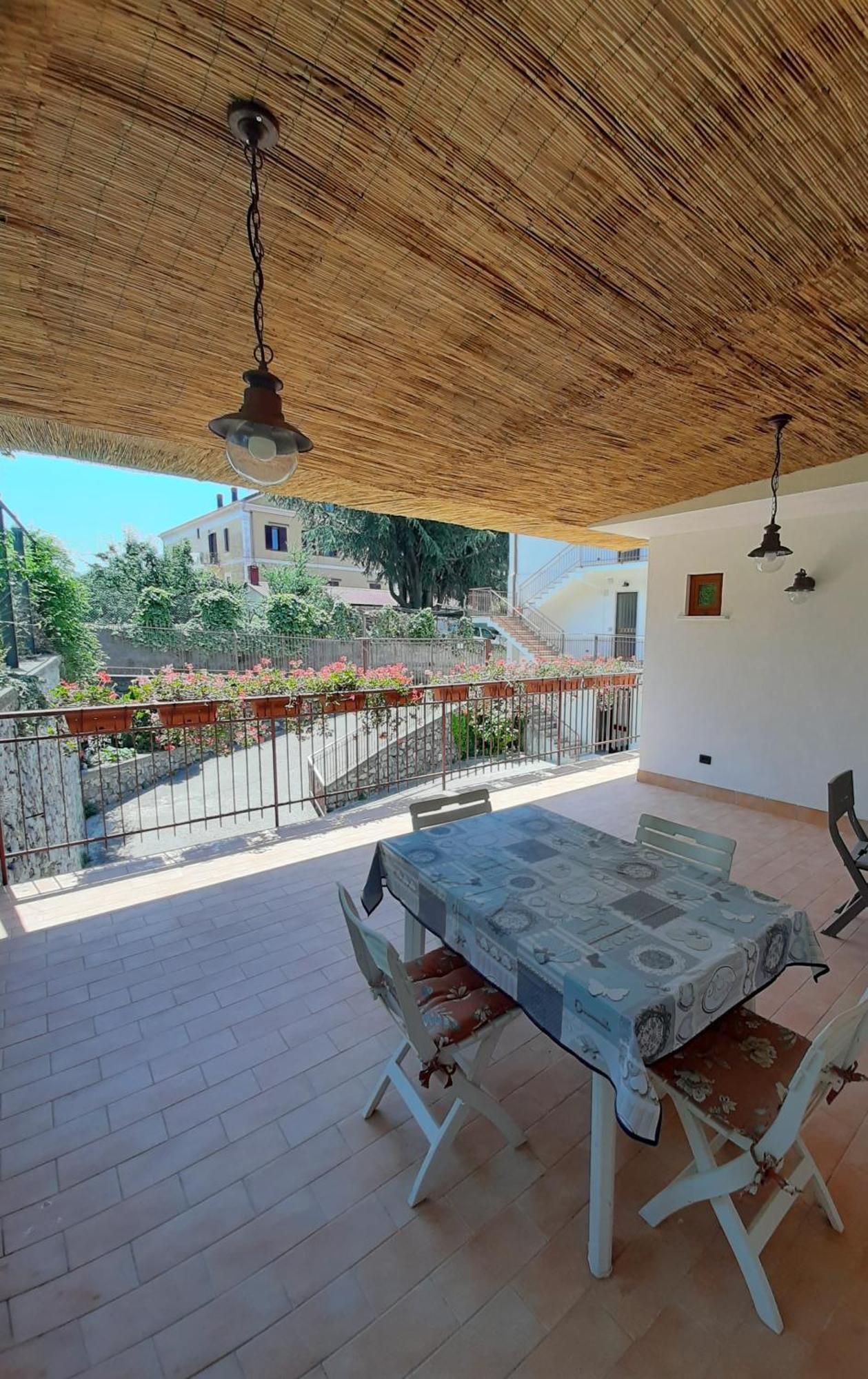 Casa Vacanza Xenia Аджерола Екстер'єр фото