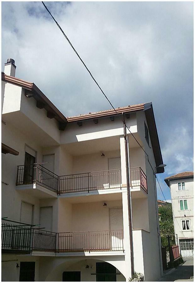 Casa Vacanza Xenia Аджерола Екстер'єр фото