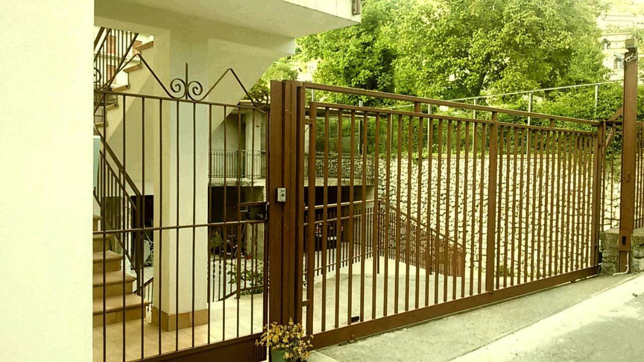 Casa Vacanza Xenia Аджерола Екстер'єр фото