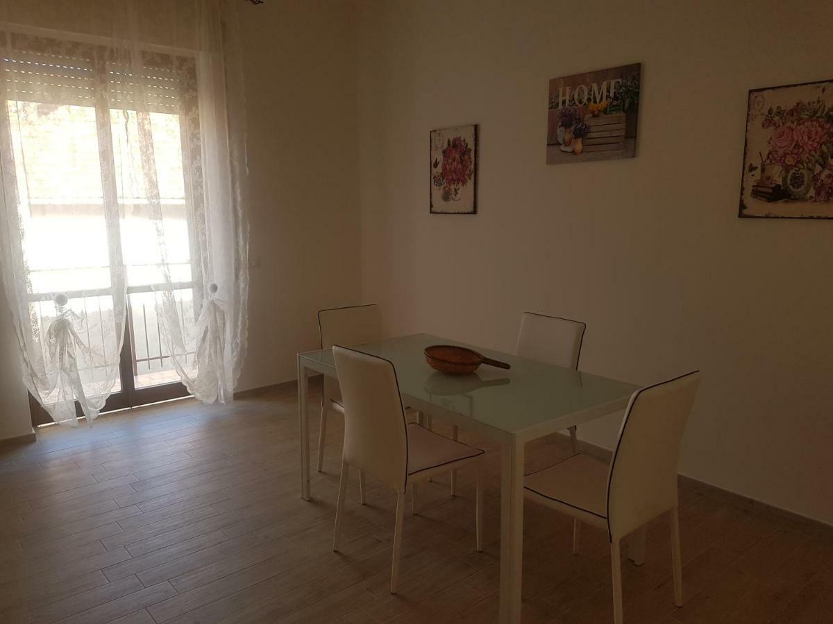 Casa Vacanza Xenia Аджерола Екстер'єр фото